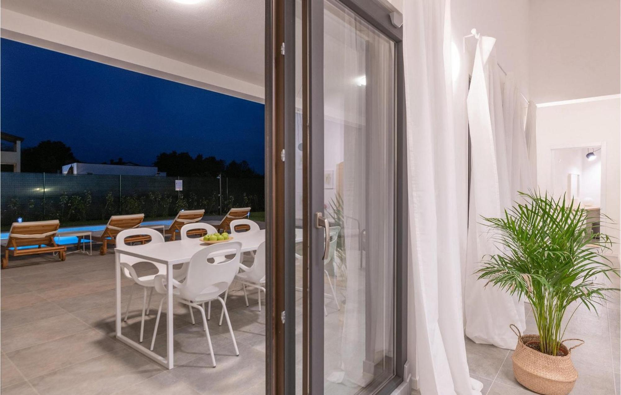 Mateo Holiday home